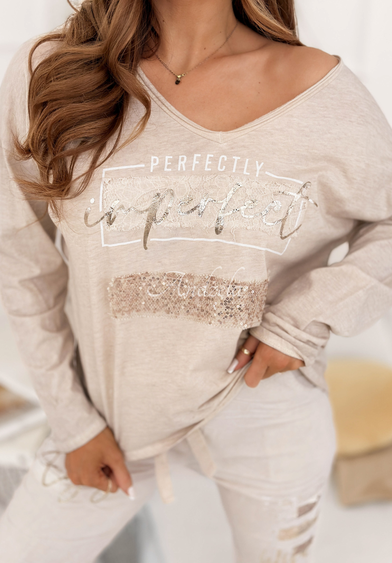 Baumwollbluse mit Pailletten und Aufdruck Perfectly Imperfect Beige