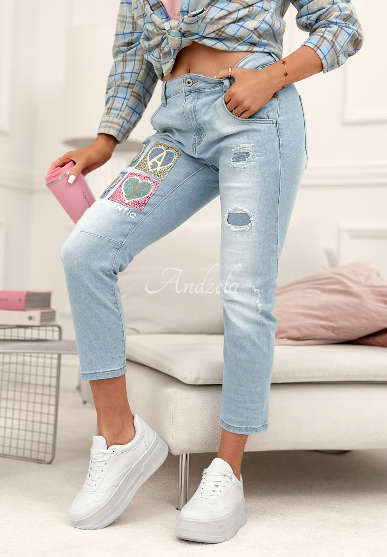 Mom fit jeans with Four Hearts patches, light blue