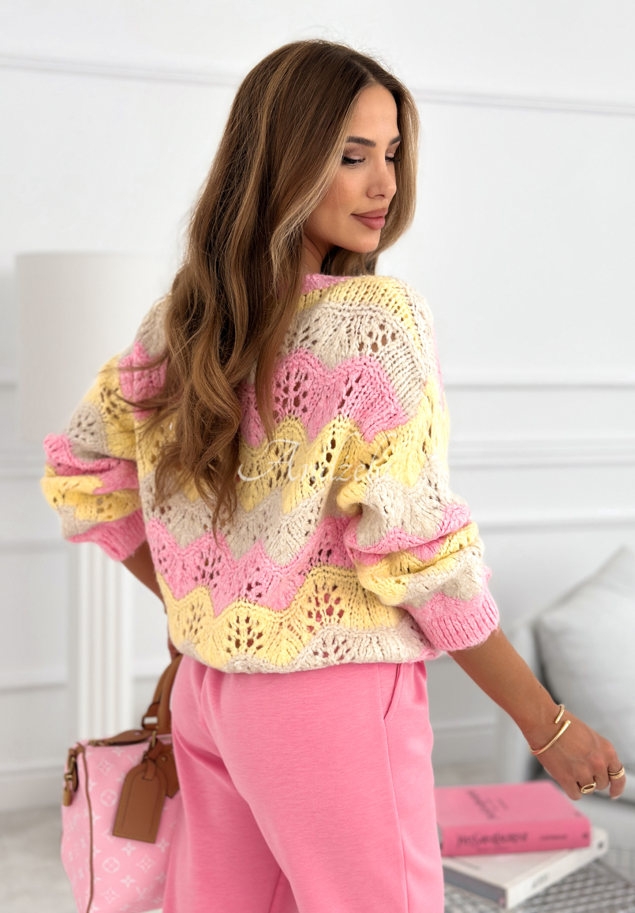 Weicher, durchbrochener Pullover aus Wolle und Viskose Fluffy Cotton gelb-rosa