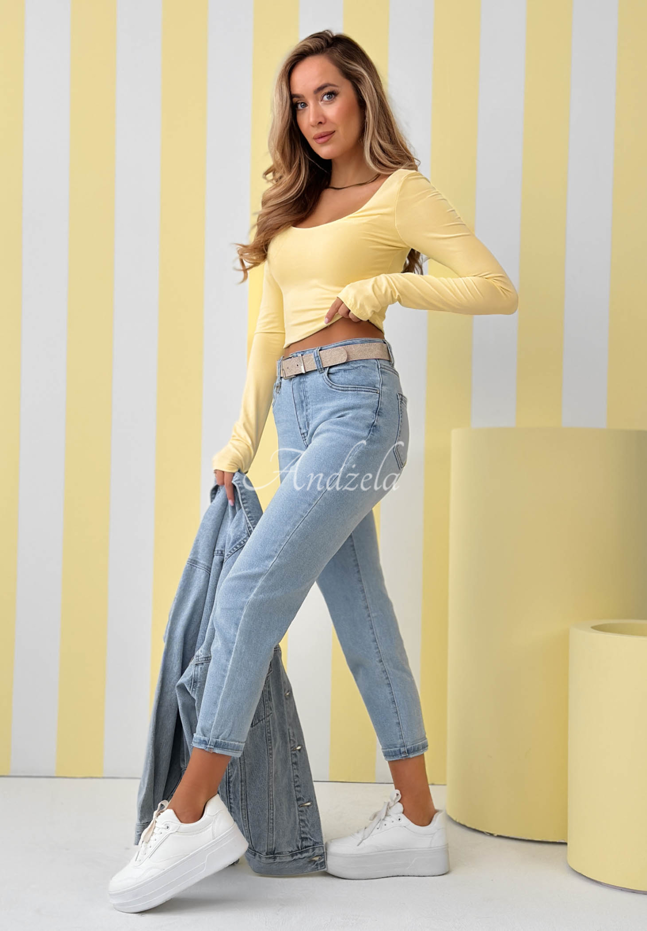 Jeanshose mom fit Break The Silence Hellblau