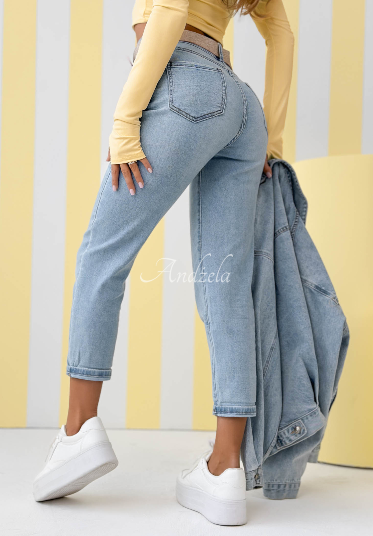 Jeanshose mom fit Break The Silence Hellblau