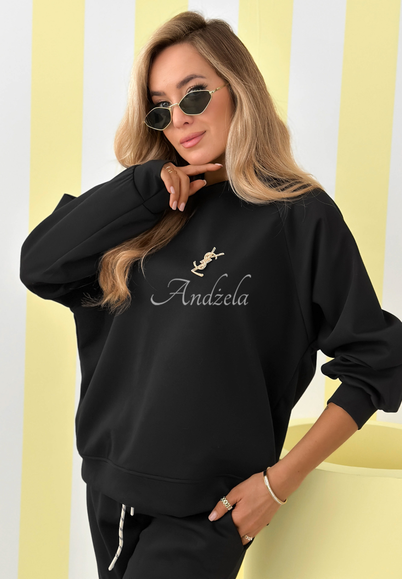 Viscose tracksuit set, butter-colored sweatshirt and pants, Better Now, black