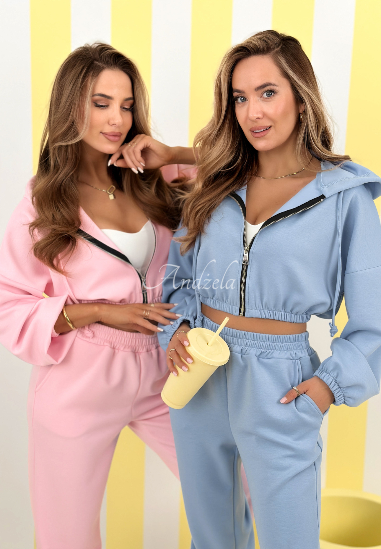 Kurzes Viskose-Sweatshirt mit Kapuze New Season Baddie Himmelblau