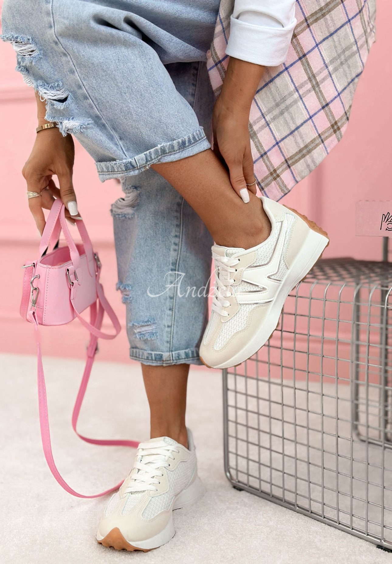 Sneakers Running Towards You Weiß