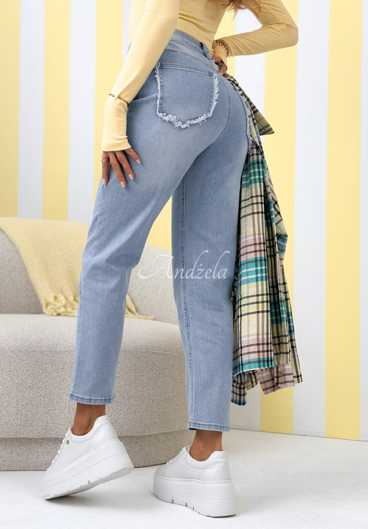 No Way blue mom fit jeans