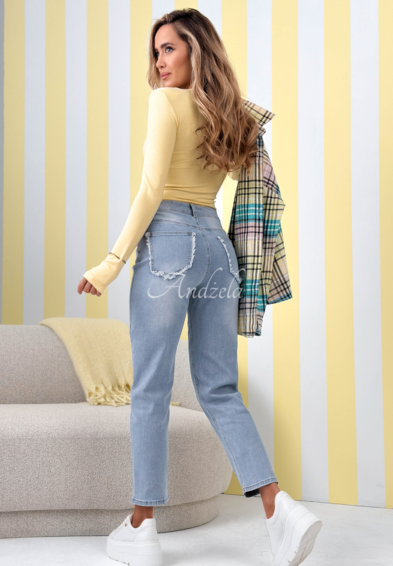 No Way blue mom fit jeans