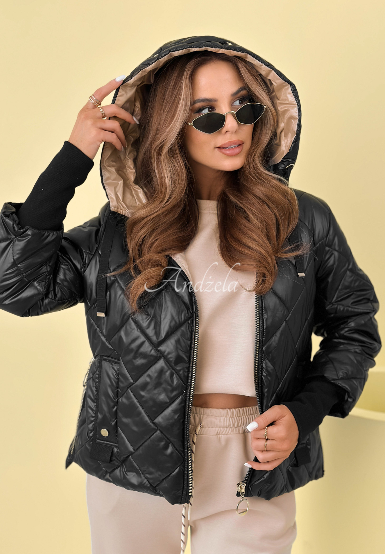 Steppjacke mit Kapuze Hello Spring Schwarz