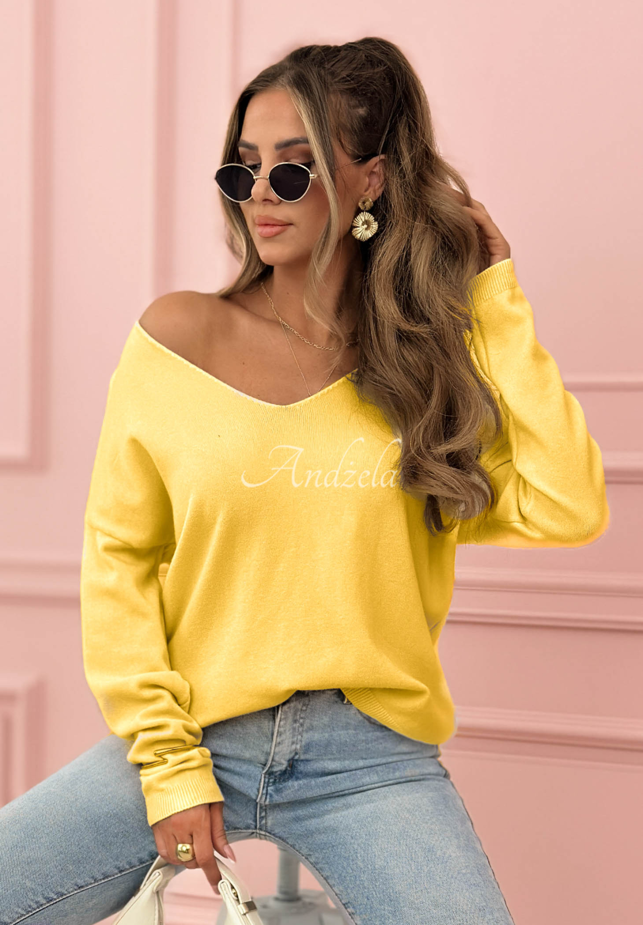 Leichter Pullover mit Ausschnitt Sensibility Gelb