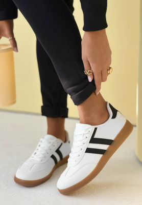 Sneaker Walking On Flowers Weiß