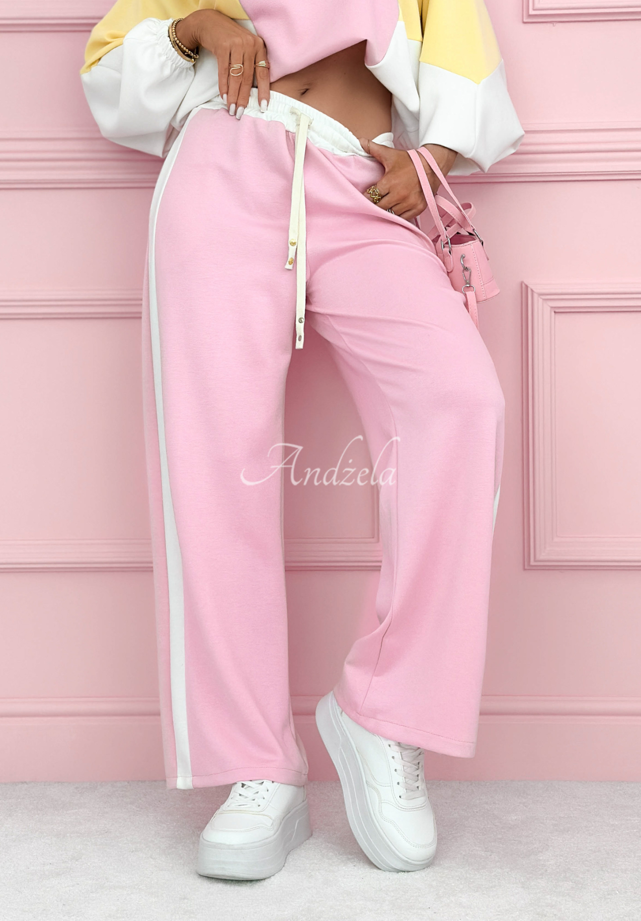 Set aus Sweatshirt und Hose aus Viskose Spring Amour rosa-gelb