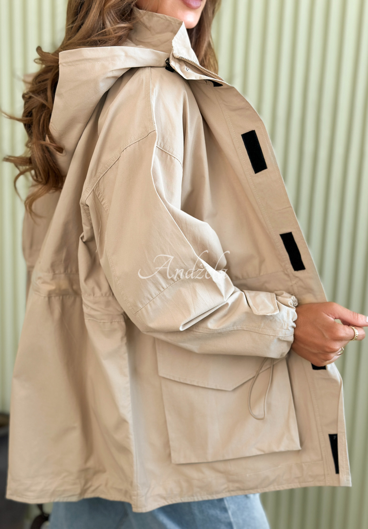 Leichter Baumwollparka mit Kapuze Living In Spring Beige