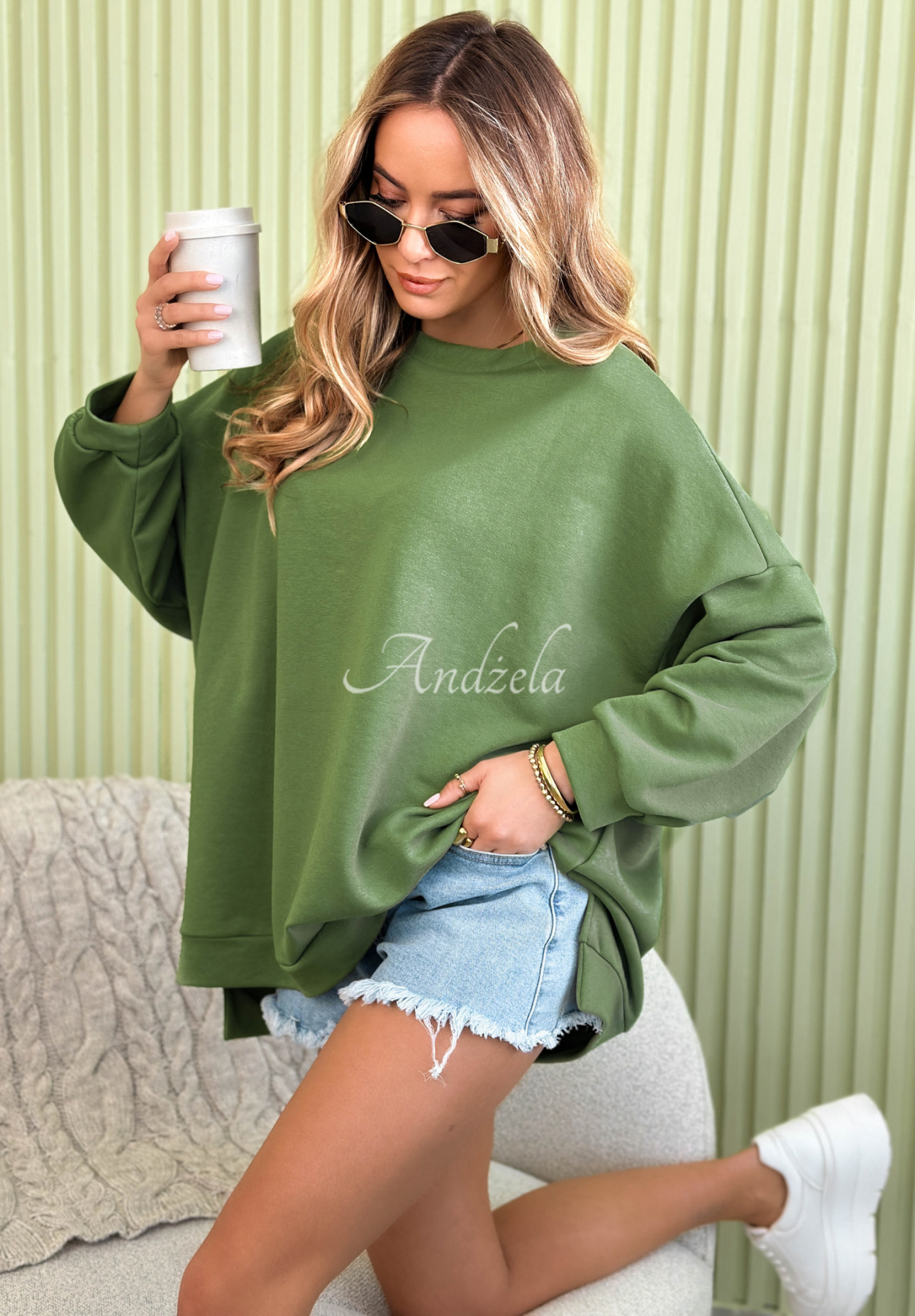 Active Queens oversized green sweatshirt