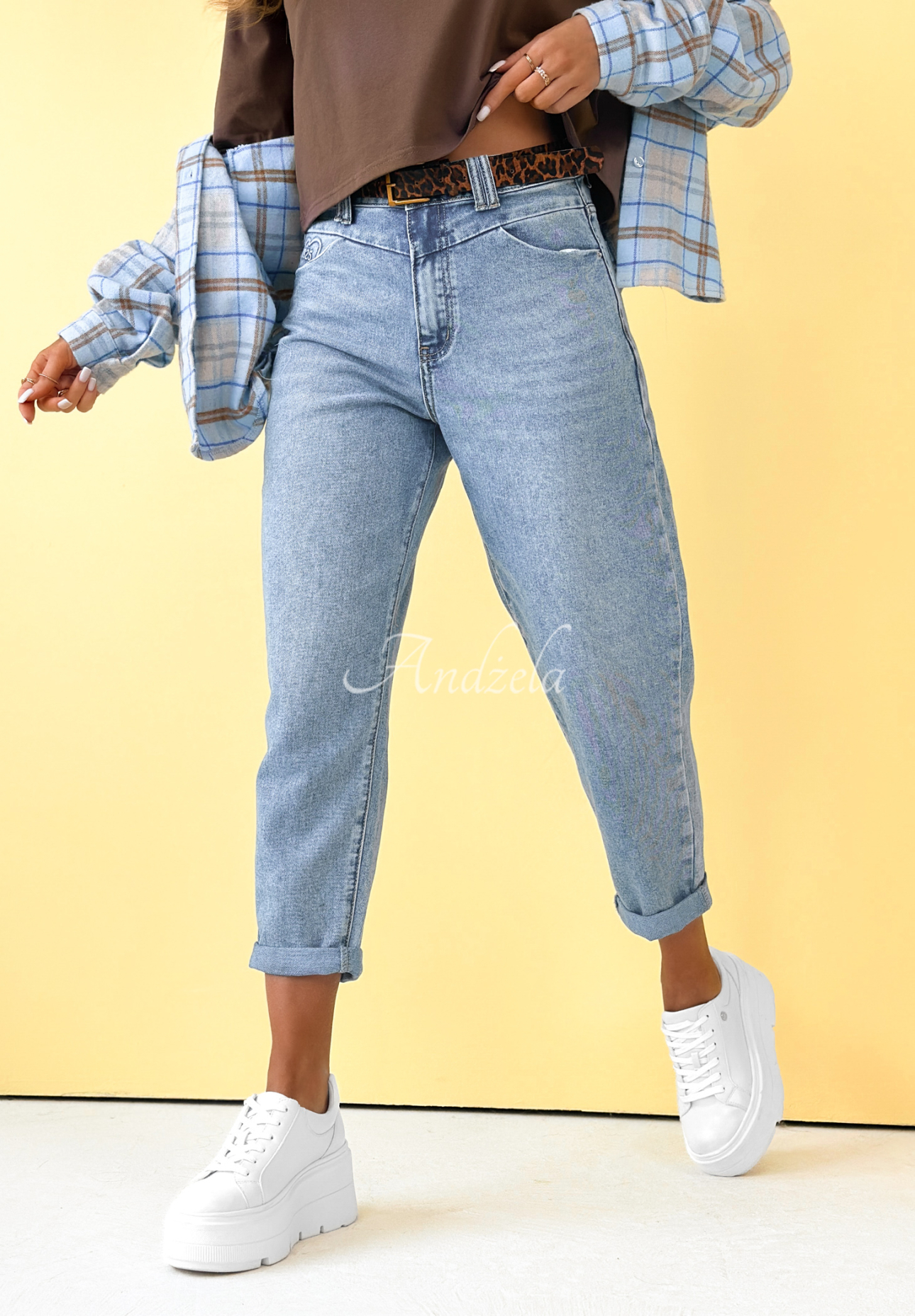 Boyfriend-Jeans mit Gürtel Make Me Smile Blau