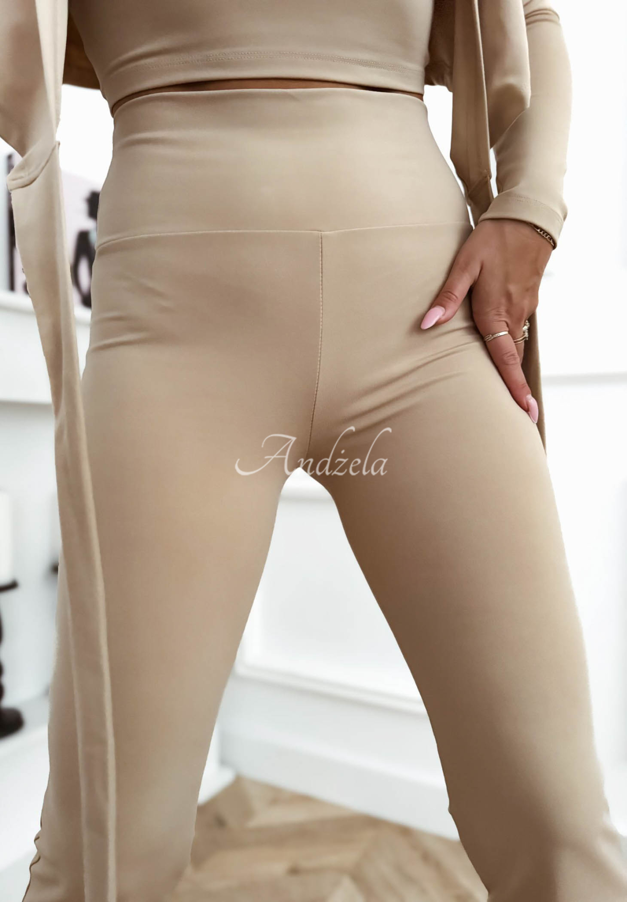 Ausgestellte Leggings aus Viskose Can’t Stop Beige