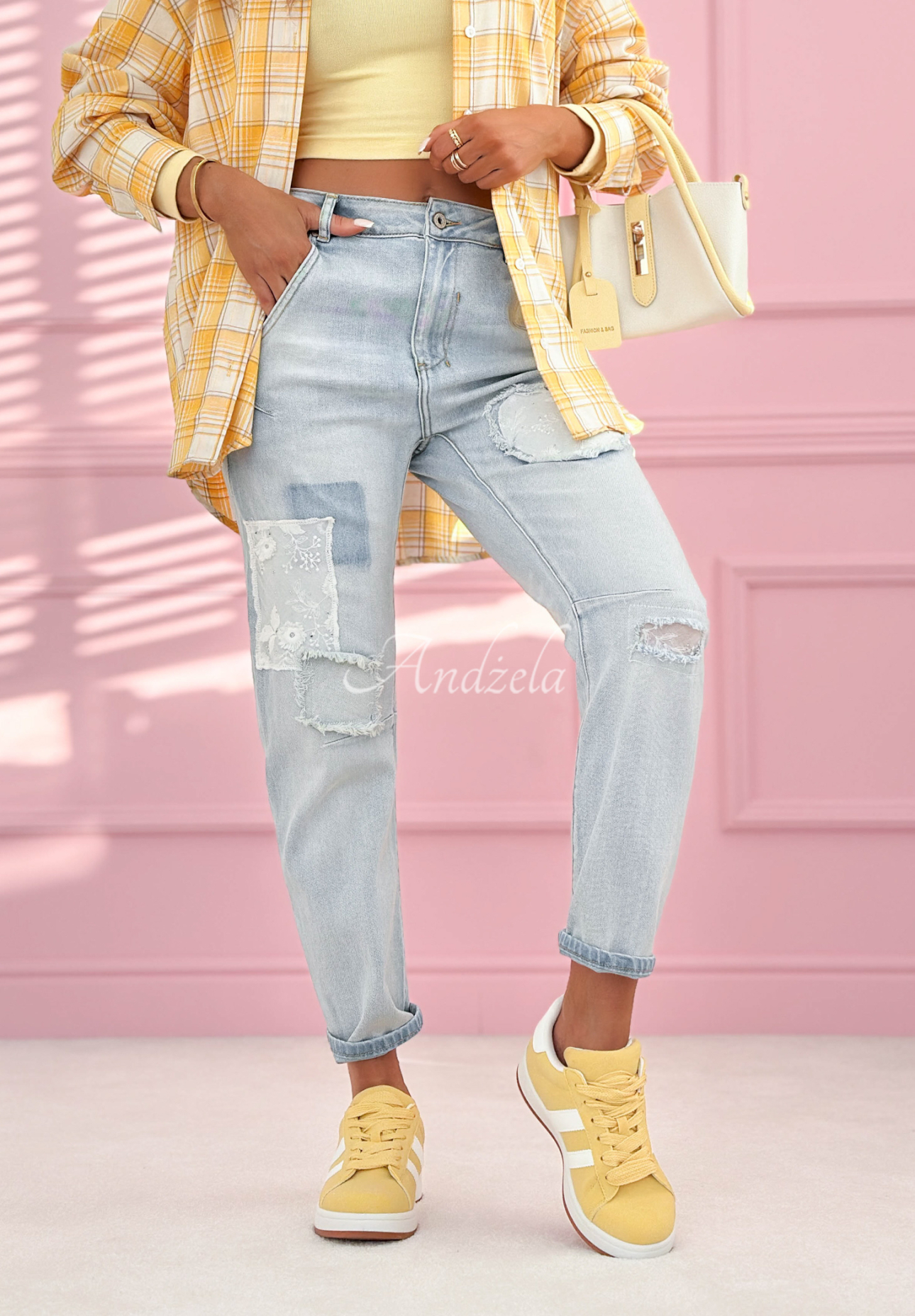 Mom fit jeans with patches Like A Cutie light blue