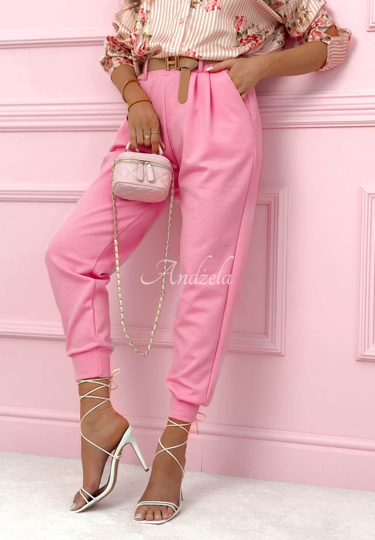 Viskose Jogginghose mit Gürtel I Chose It Puderrosa