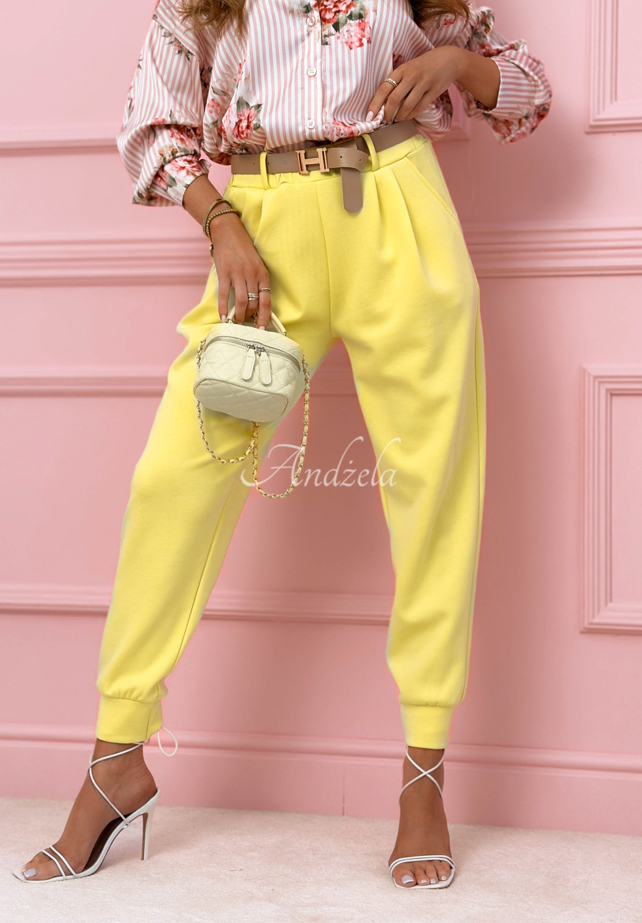 Viscose jogger pants with belt, I Chose It, yellow