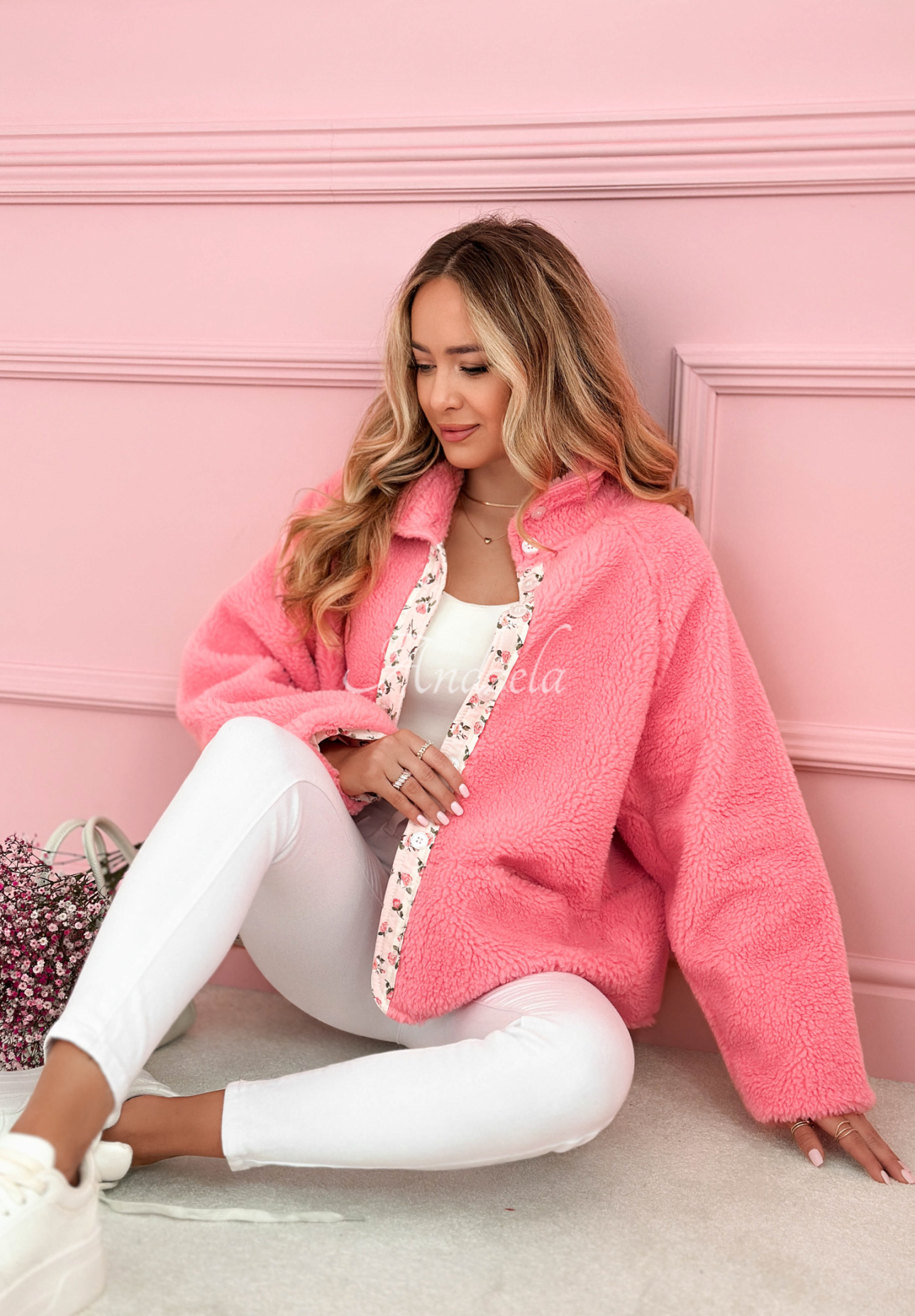Short sheepskin jacket with floral lining and wool Lilianna powder pink