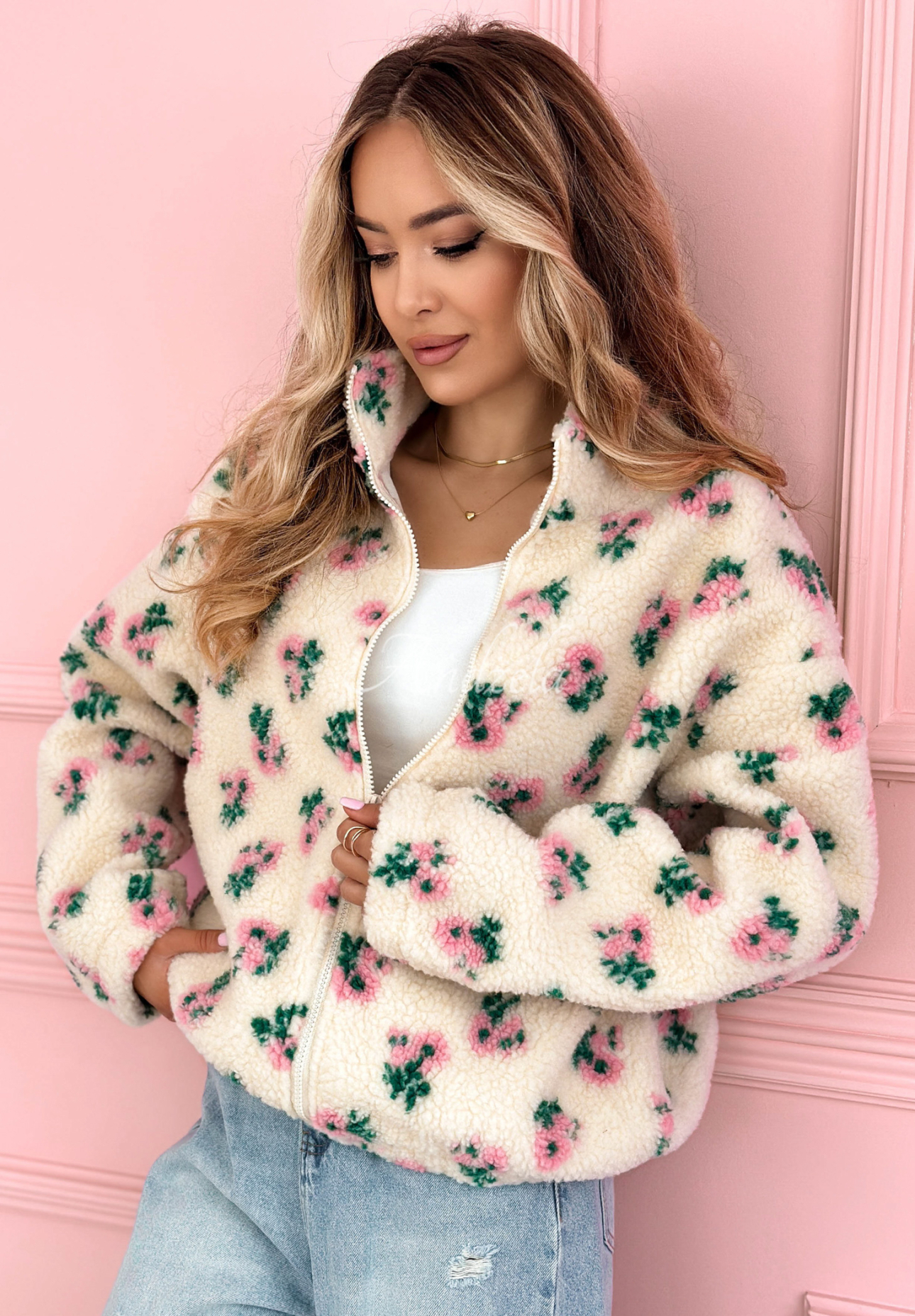 Flower Fluffs beige floral stand-up collar fleece jacket