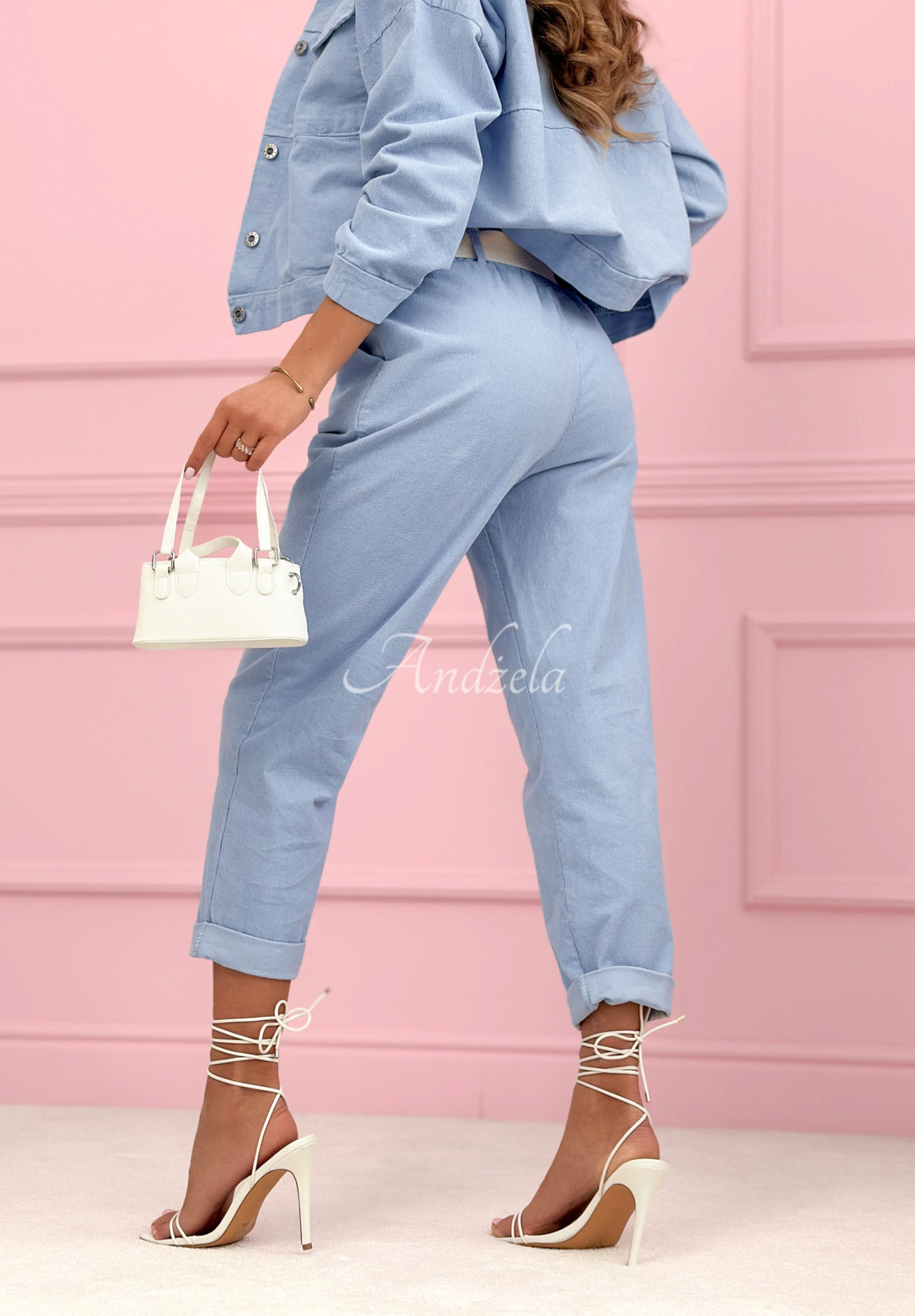 Mom-Fit-Hose aus Baumwollcord Fooling Yourself Himmelblau