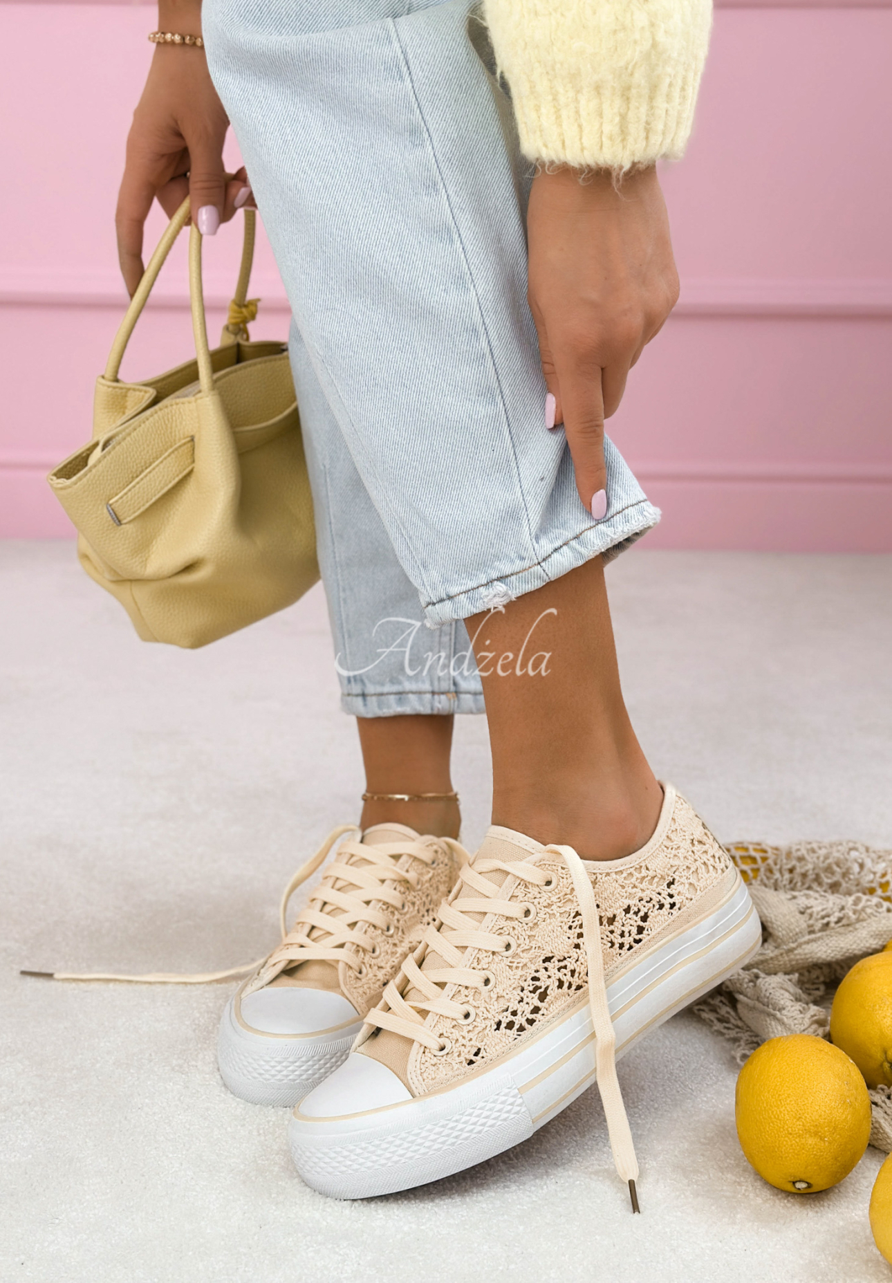 Charming Lace beige lace sneakers