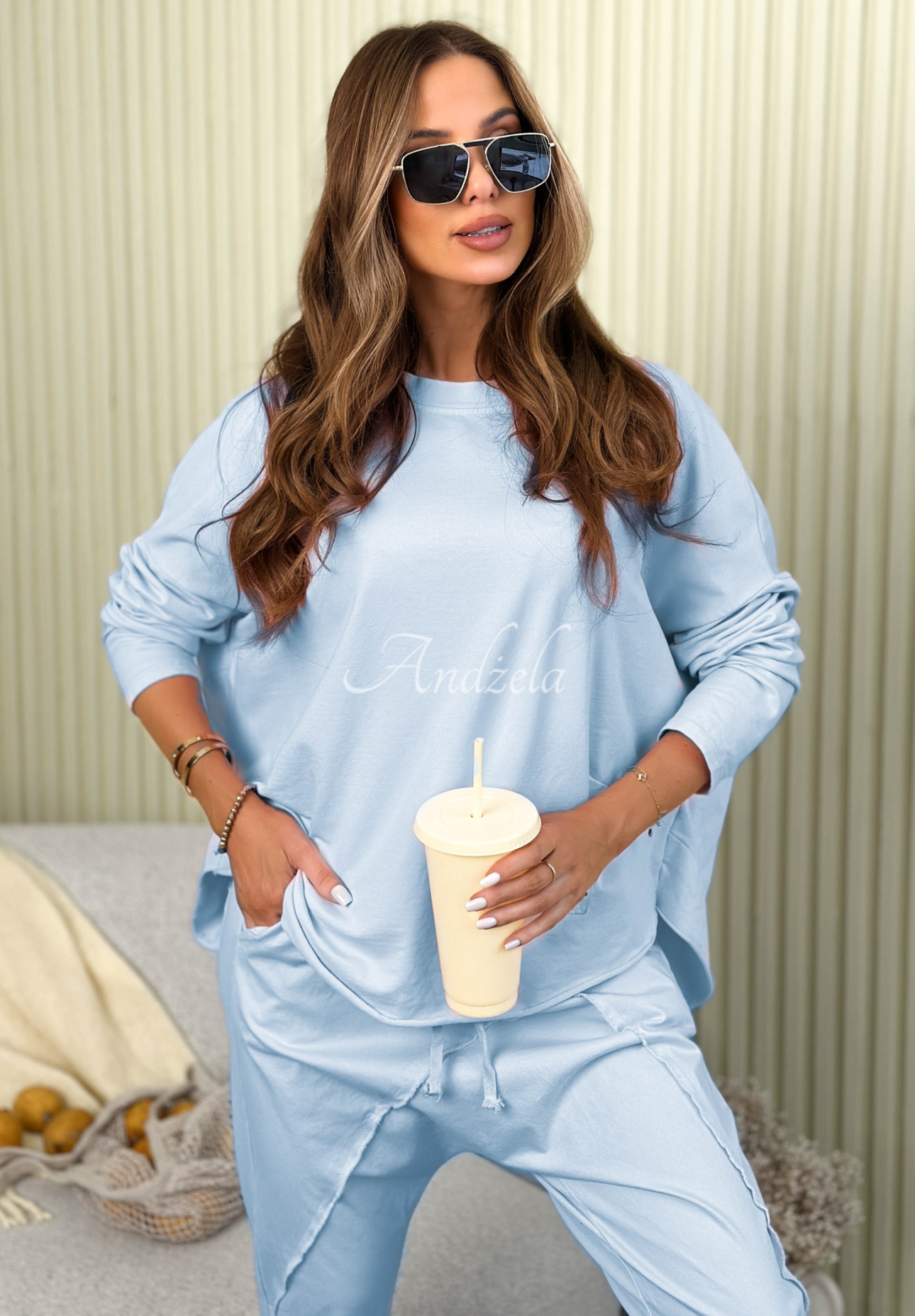 Baumwollbluse mit langen Ärmeln Phenomenal Woman Himmelblau