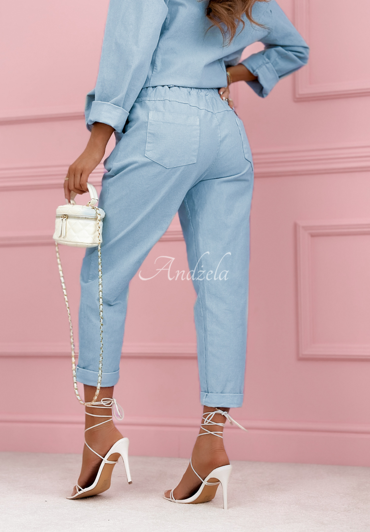 Mom-Fit-Hose aus Baumwollkord Goodbye Lovely Himmelblau