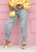 Hose Jeans mom fit z wiązaniem Annora Hellblau