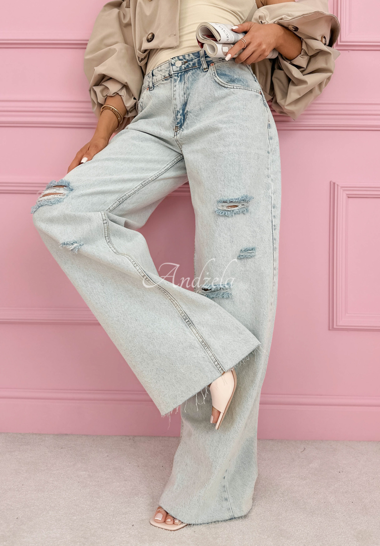 Claribel light blue wide-leg jeans with distressing