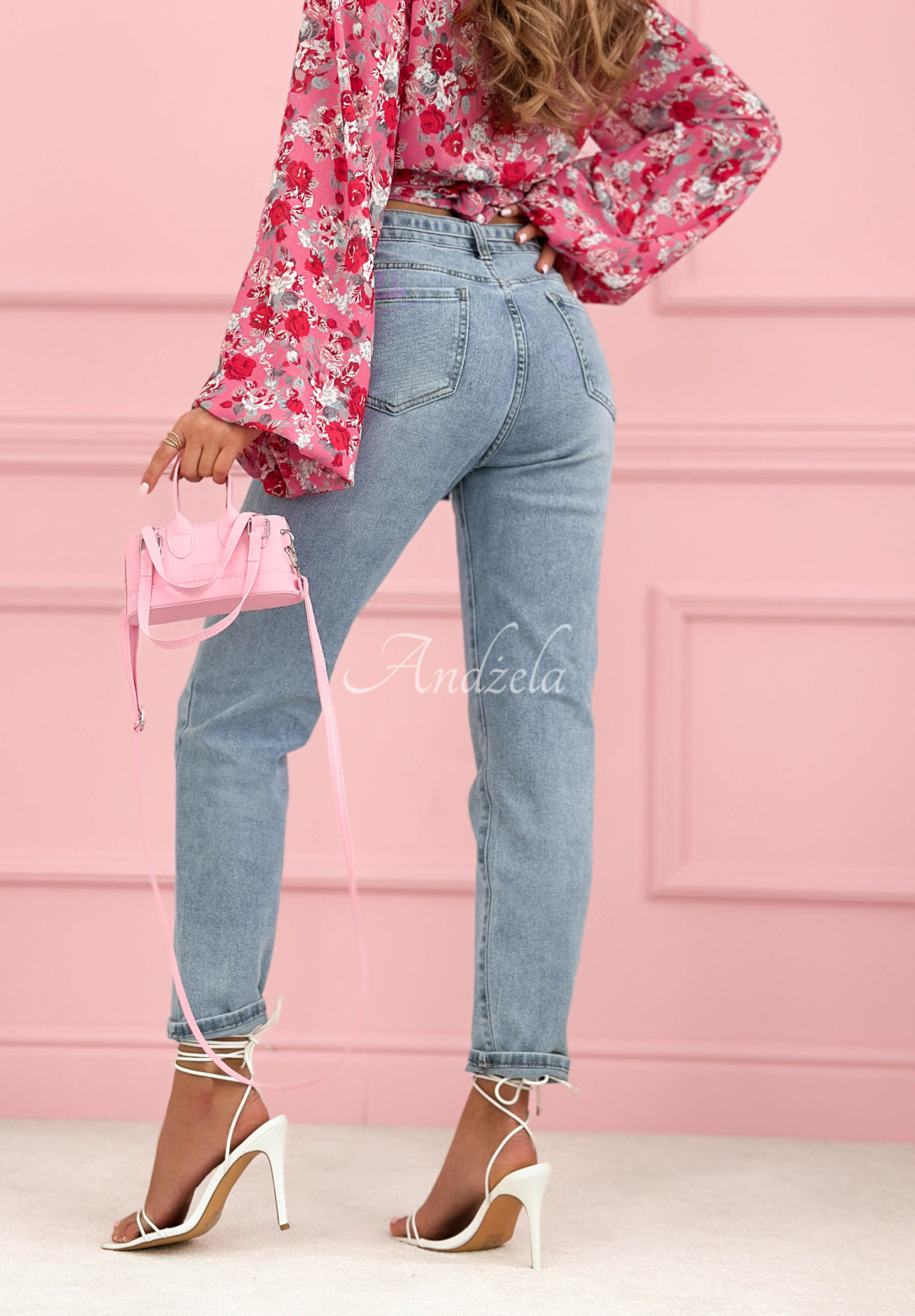 Valerio light blue mom fit jeans with belt