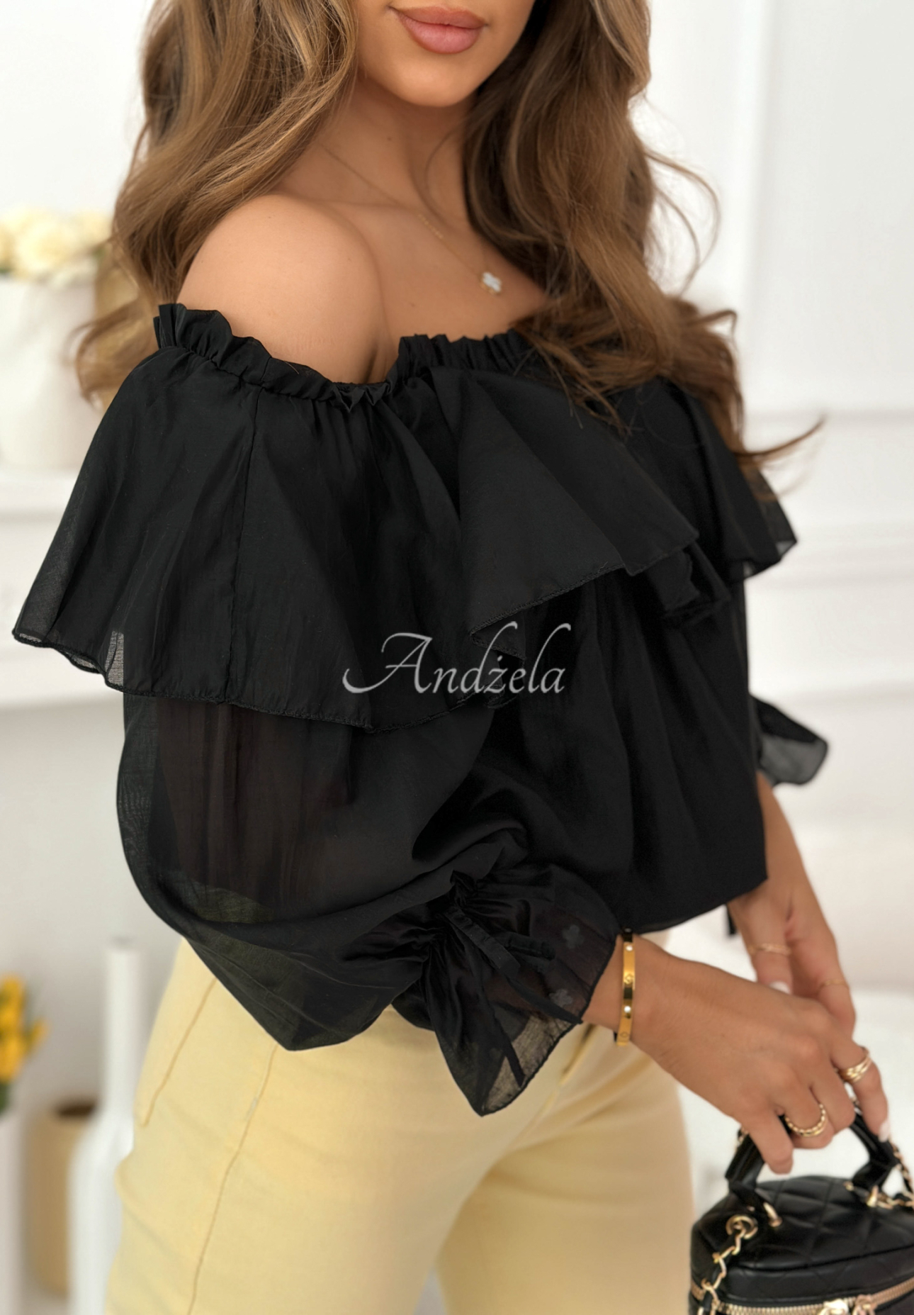 Seiden Off-Shoulder-Bluse mit Rüschen Arlena Schwarz