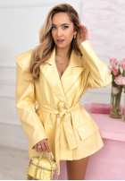 Skórzana Blazer z szerokimi ramionami i paskiem Aveline Schwarz