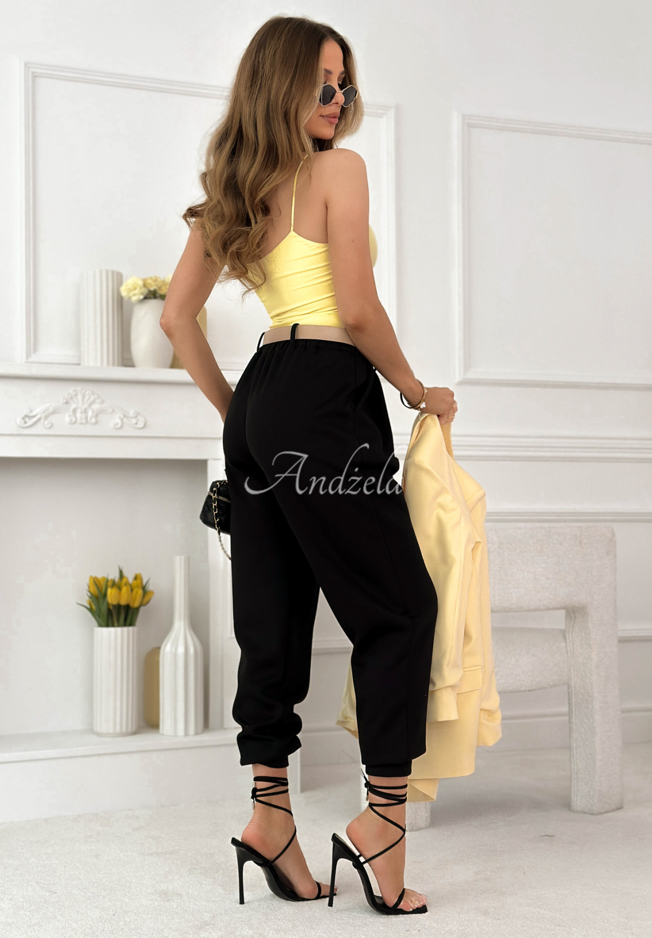 Viskose Jogginghose mit Gürtel I Chose It Schwarz