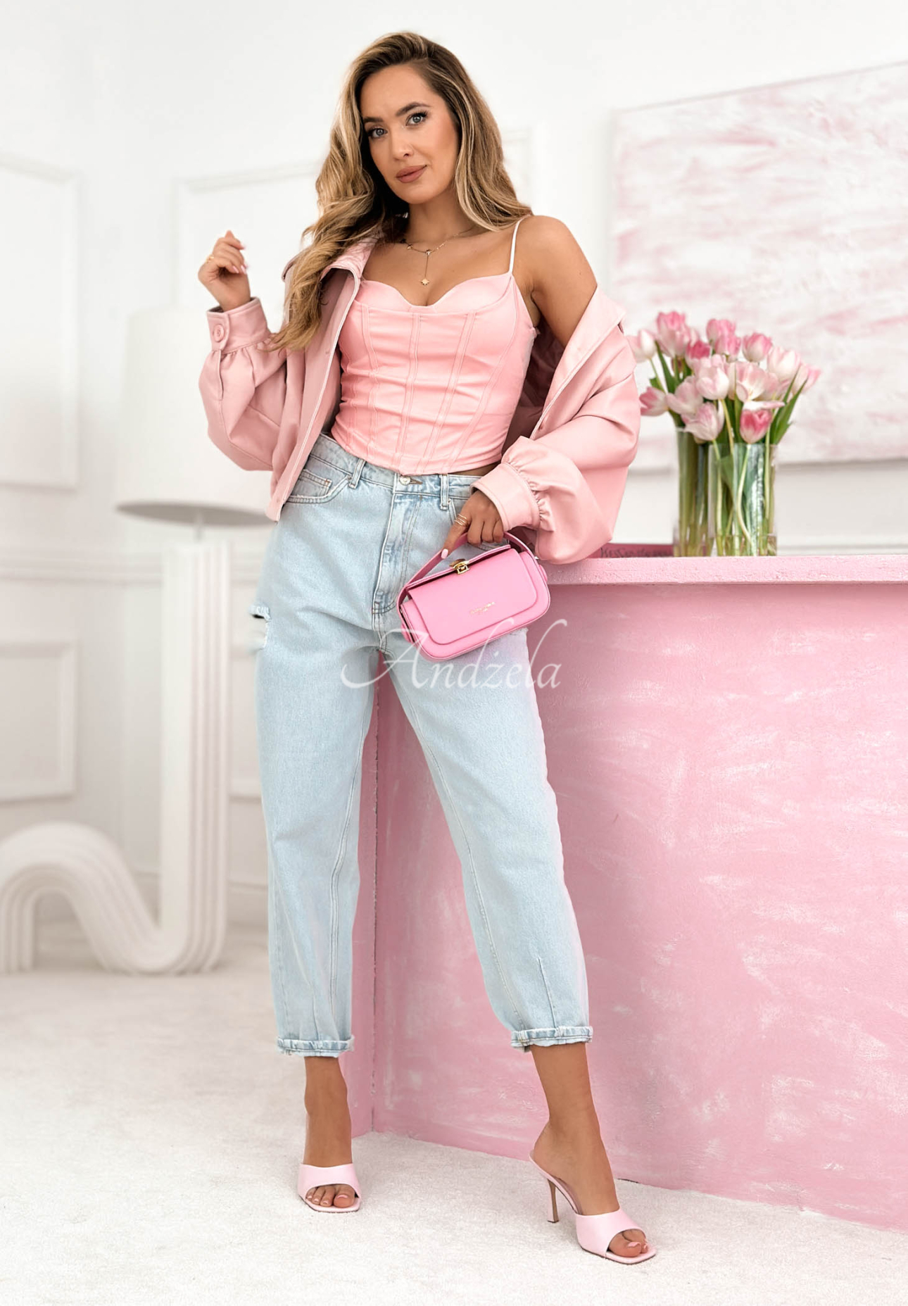 Corset top with Mabel neckline in powder pink