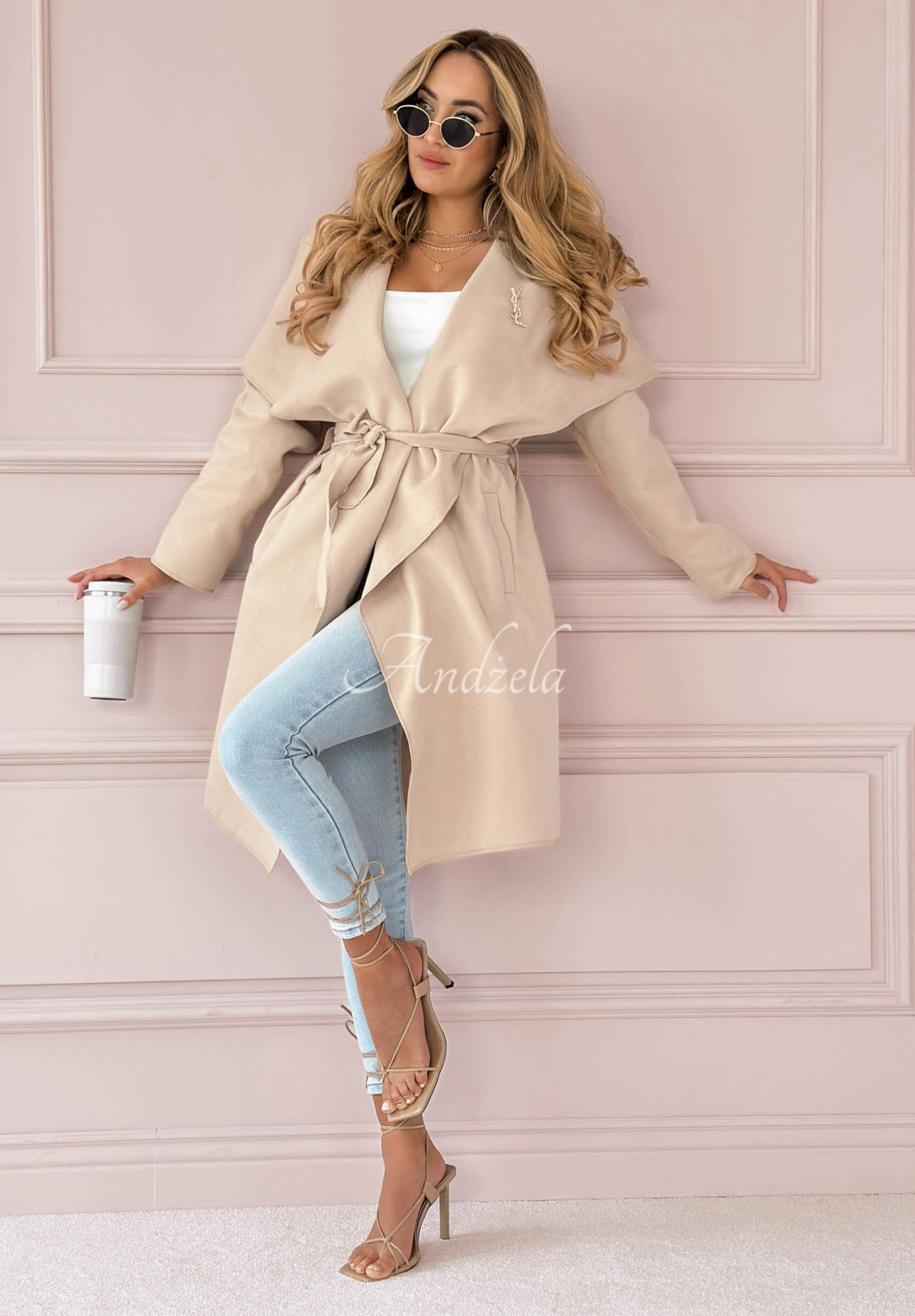 Mantel Not By Chance Beige