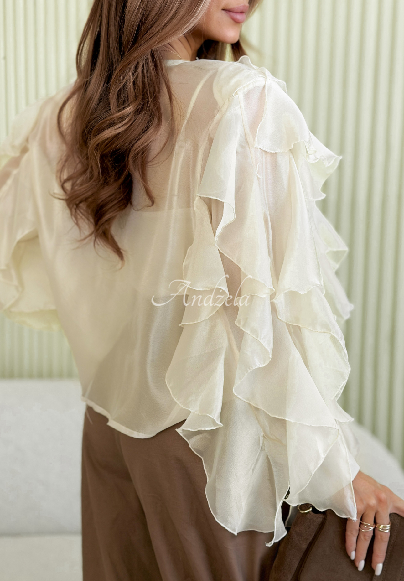 Aureliane beige cotton shirt with frills