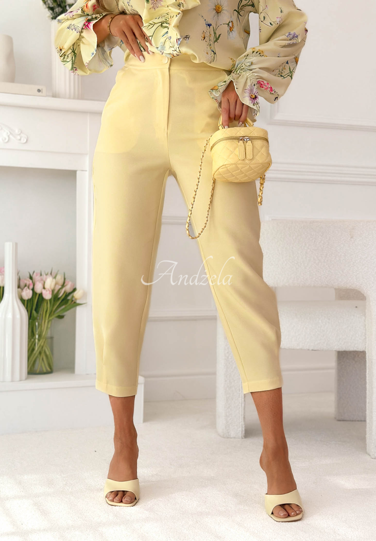 Elegant Laura yellow viscose cigarette pants