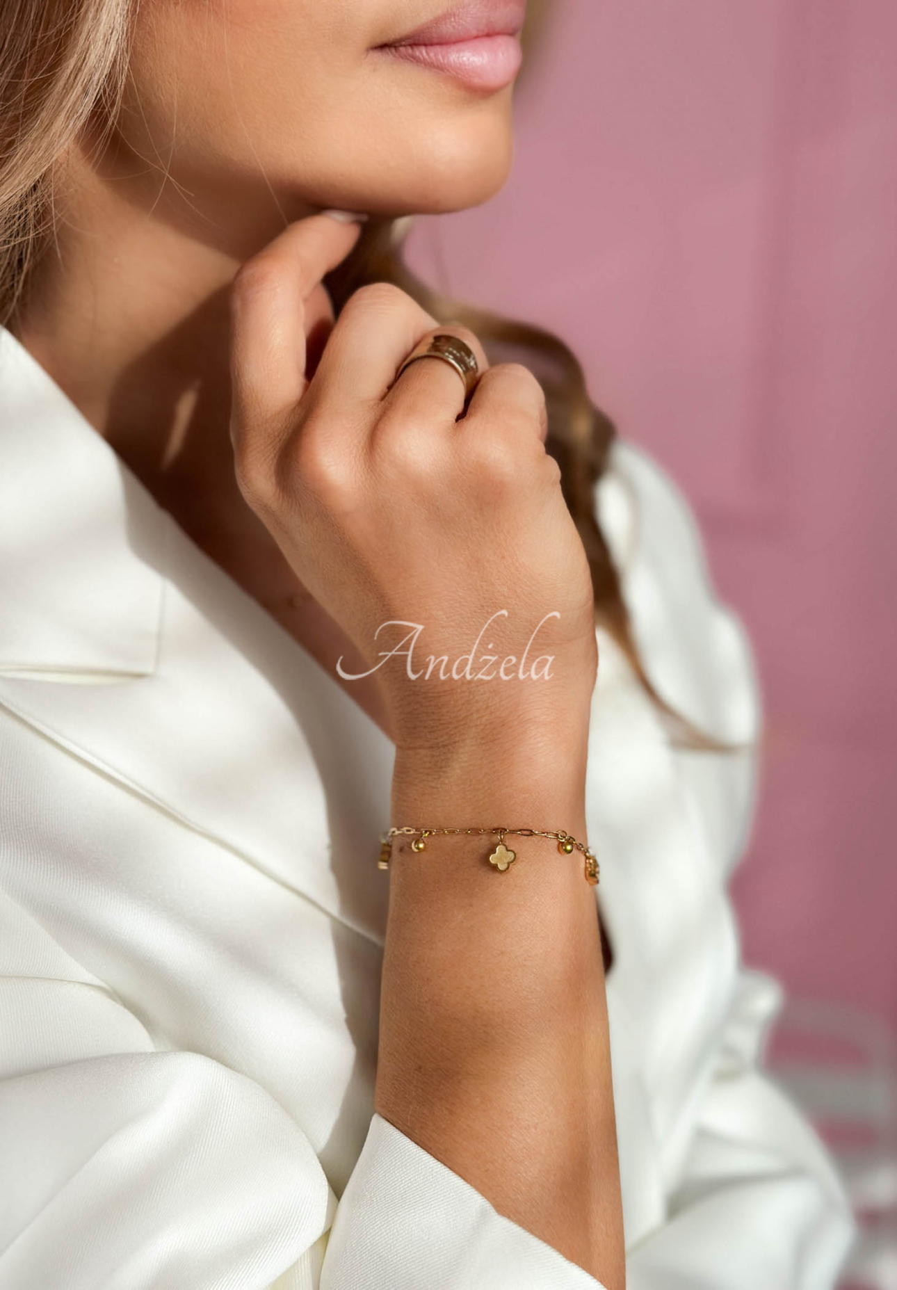 Golden Clover bracelet with clovers, gold