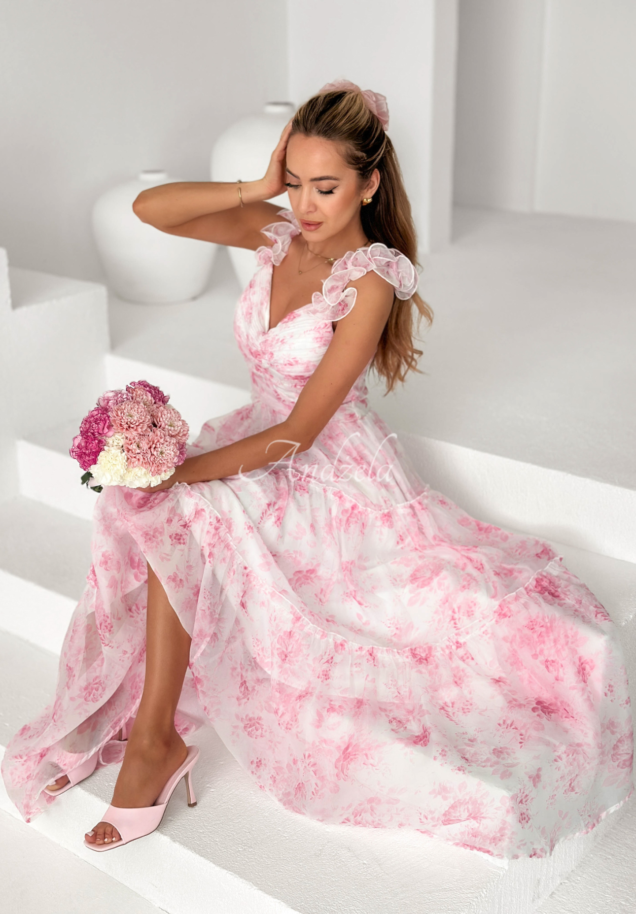 Geblümtes Maxikleid mit Trägern und Rüschen Prudence weiß-rosa