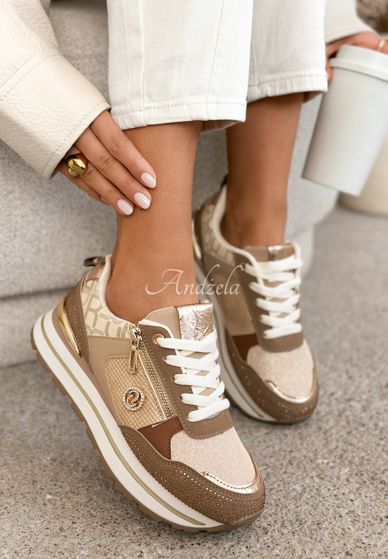 Sneakers mit Kristallen und Reißverschlüssen Lottie Beige