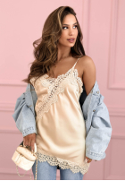 Satynowy top z koronką i asymetrycznym dołem Seductive Lace Vanillefarben