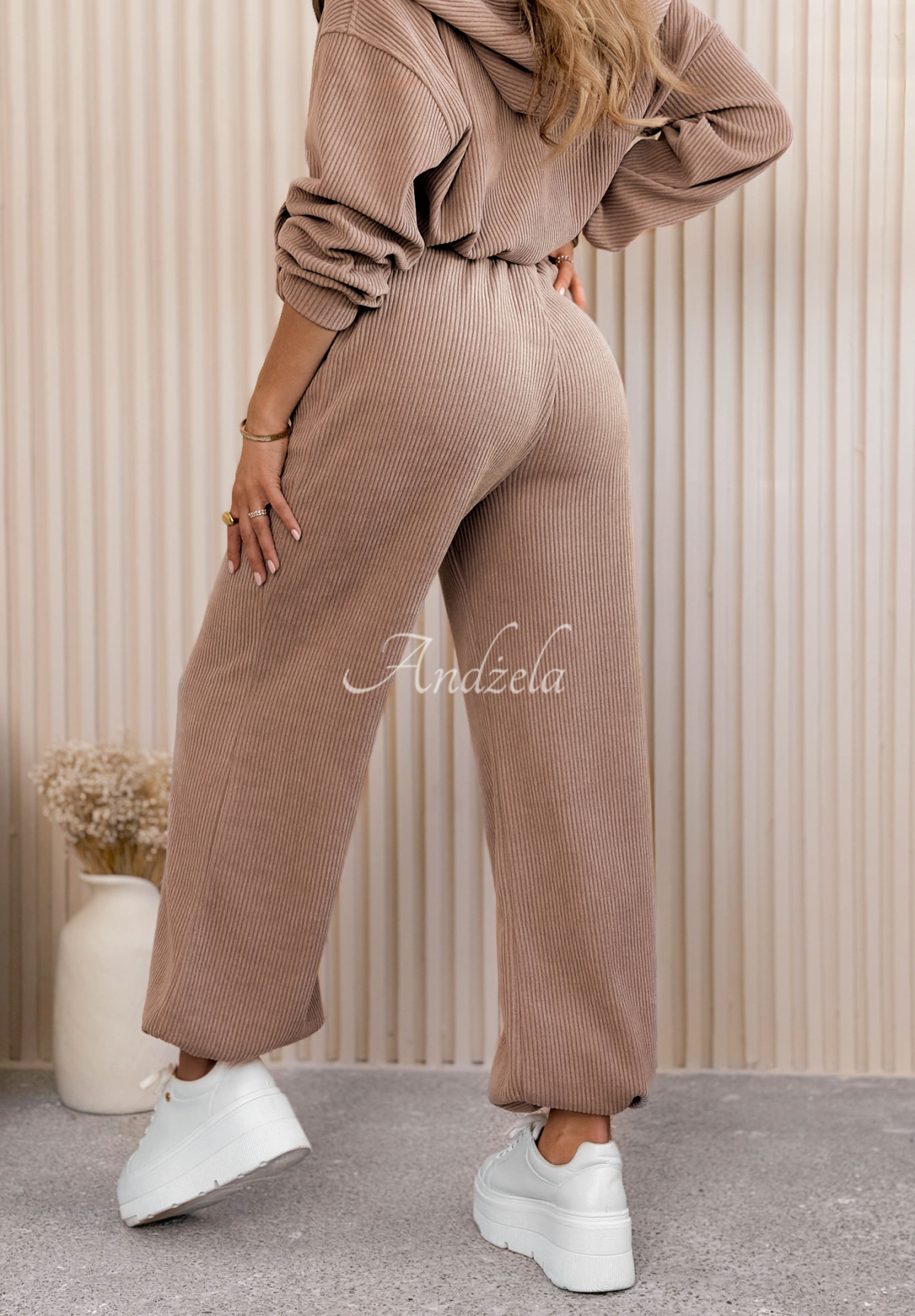 Set aus geripptem Baumwoll-Sweatshirt und Hose Marcella Schokoladenbraun