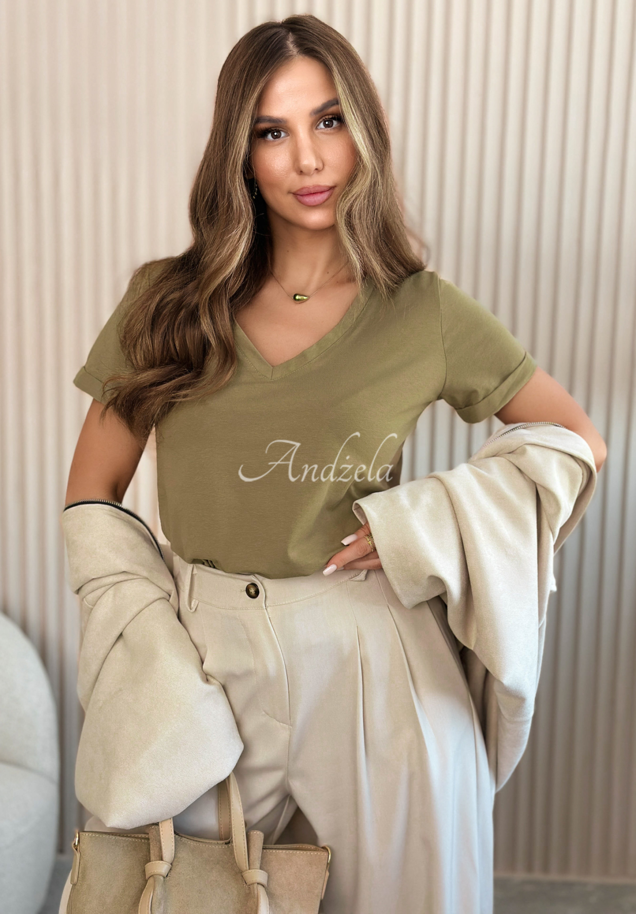 Mariella olive-green cotton T-shirt with a V-neck