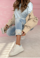 Hose Jeans mom fit z naszywkami Come Back Again Hellblau