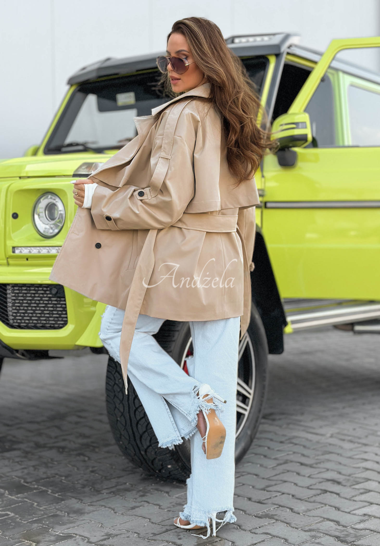 Kurzer Trenchcoat mit Gürtel Nerissa Beige