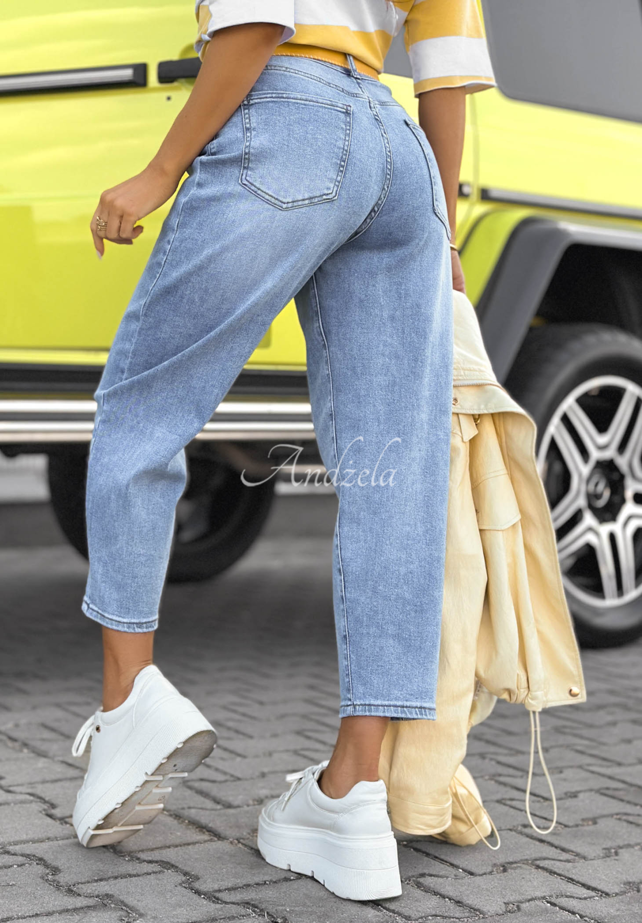 Jeanshose mom fit Tabitha Blau