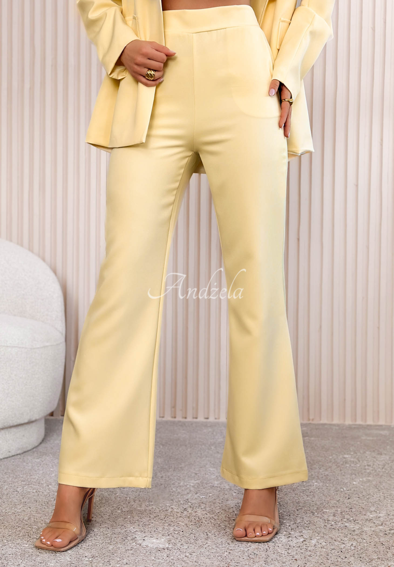 Set Blazer und Hose Old News Gelb