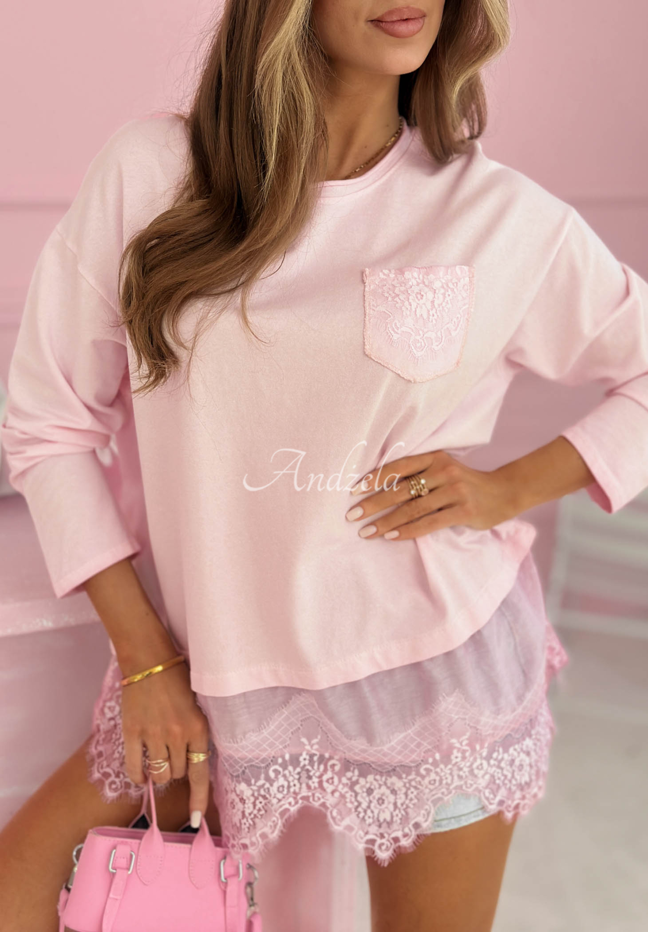 Baumwollbluse mit asymmetrischer Spitze Lovely Choices Puderrosa