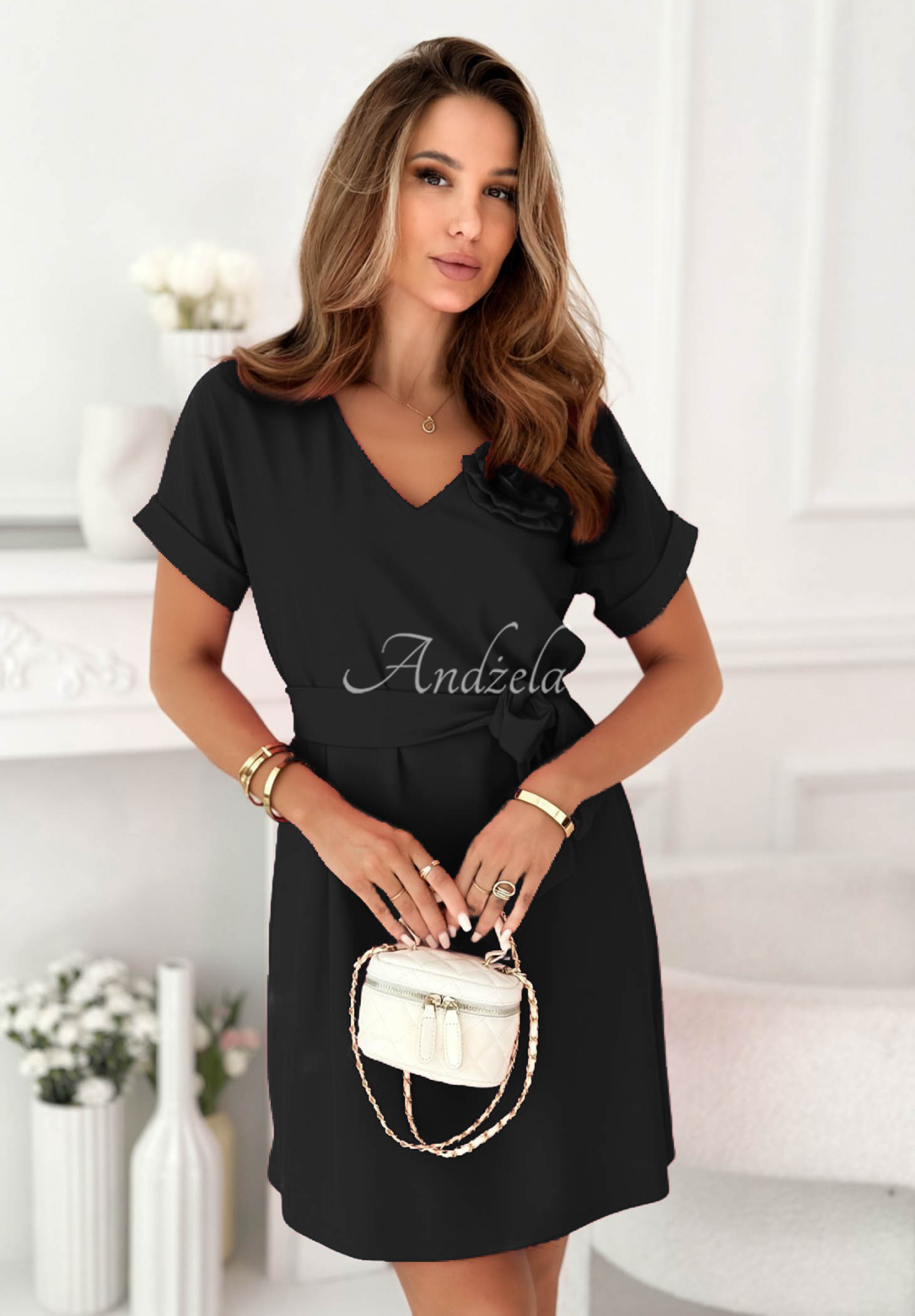 Mini-Kleid mit Blumenmuster und aus Viskose Petal Romance Schwarz