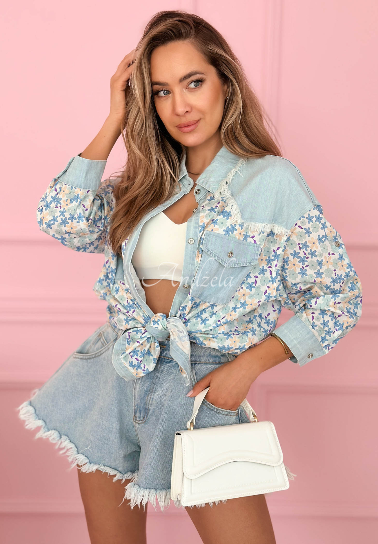 Blumiges Hemd mit Denim-Akzenten Sunny Bloom Himmelblau